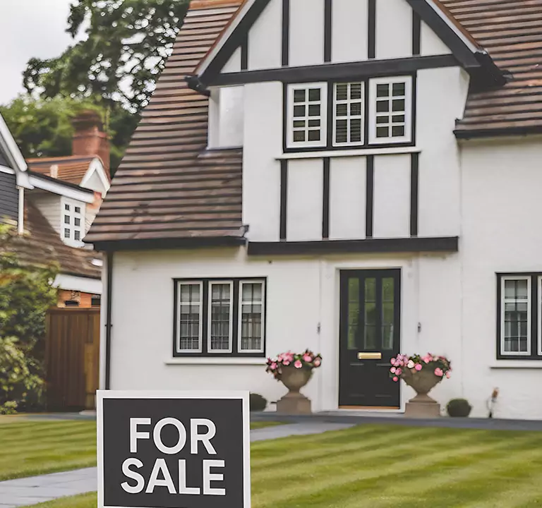 The Top-Rated Buyer to Sell House Off Market in Syosset, NY