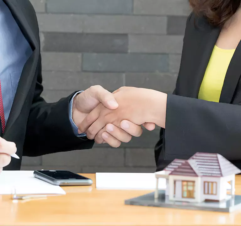 Why Sell to Us Instead of Letting the Home Go to Auction in Syosset, NY?